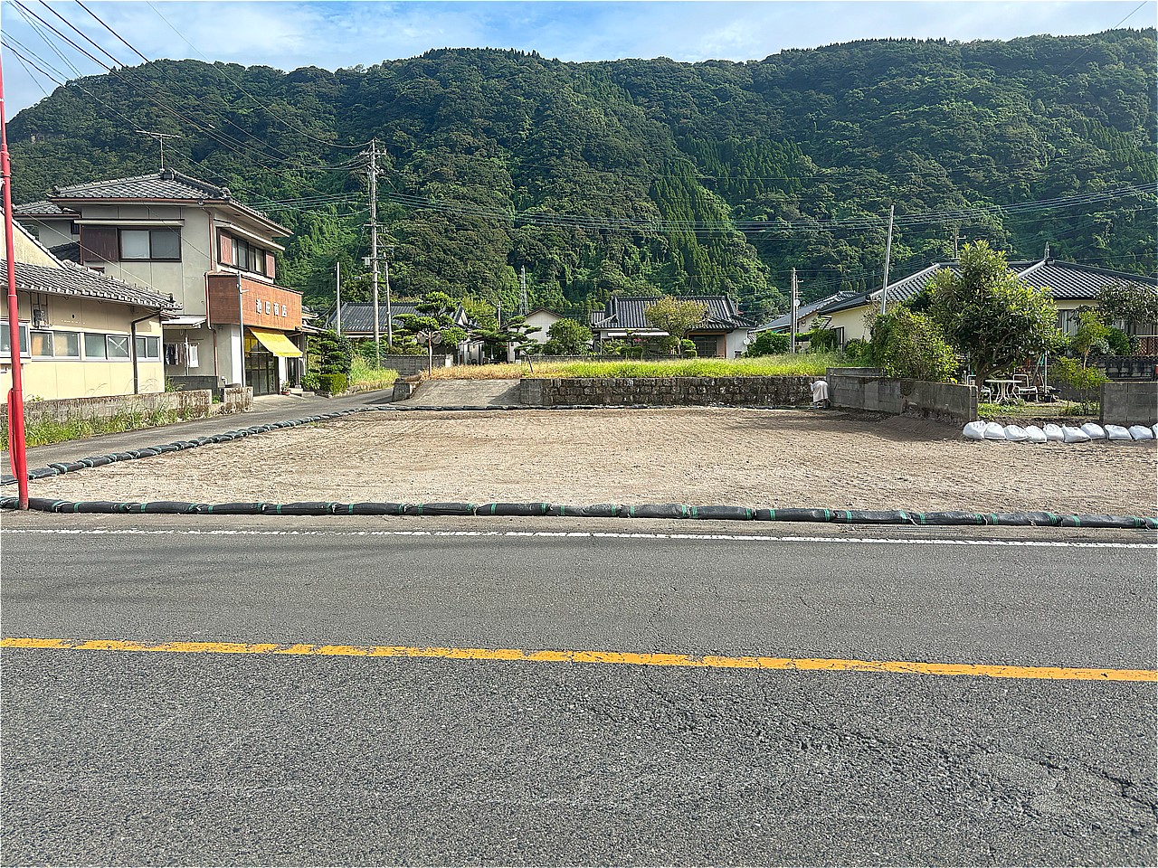 霧島市国分敷根　425万円　65坪　錦江湾迄50ｍ