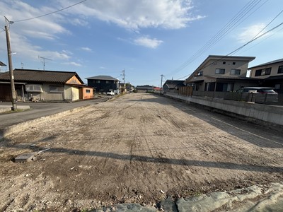 霧島市隼人町神宮2丁目　売土地　319坪　宮内小学校迄300ｍ
